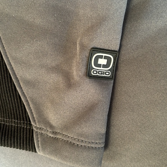 OGIO 1/4 zip - Picture 4 of 9